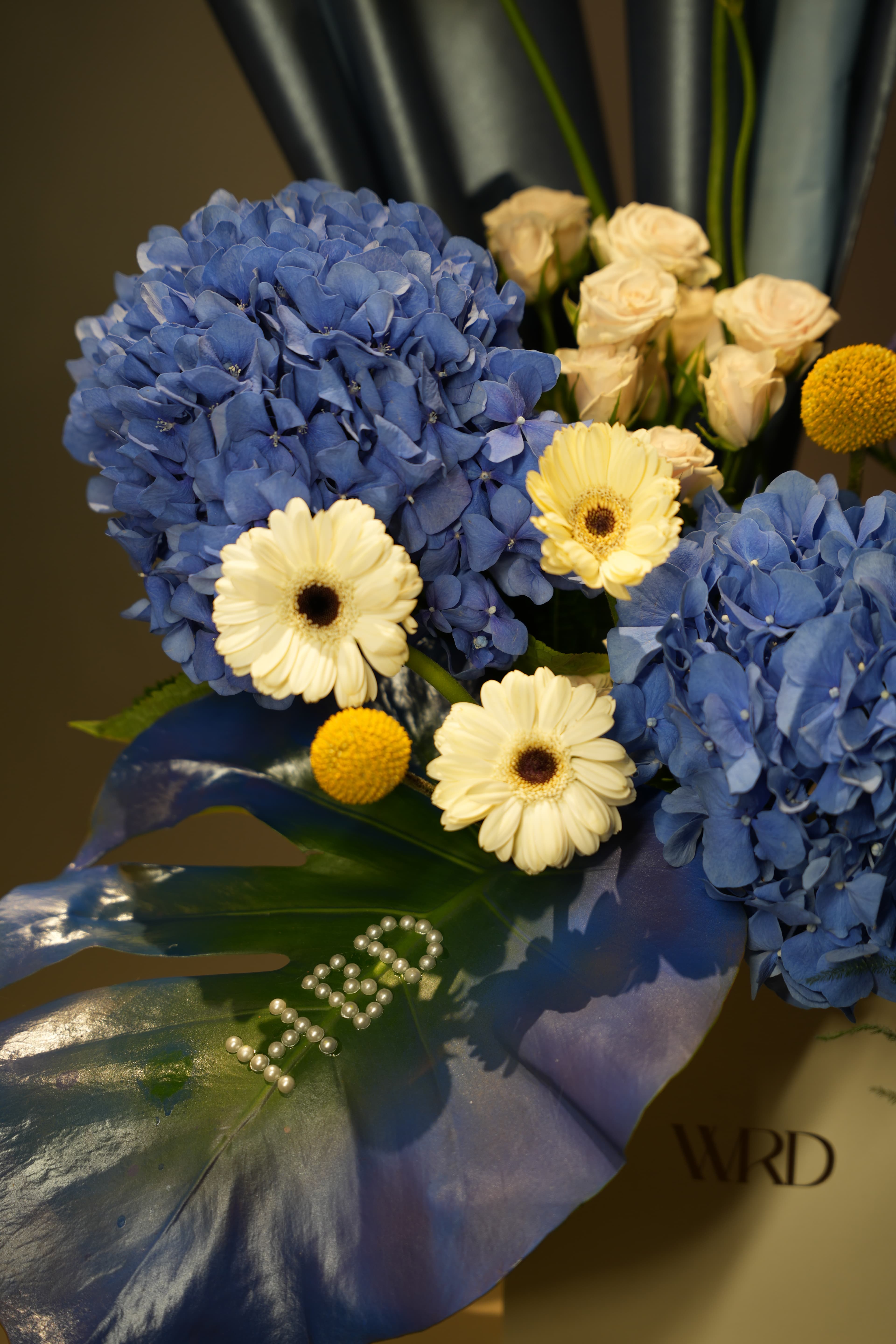 Blue Ocean Arrangement thumbnail 2
