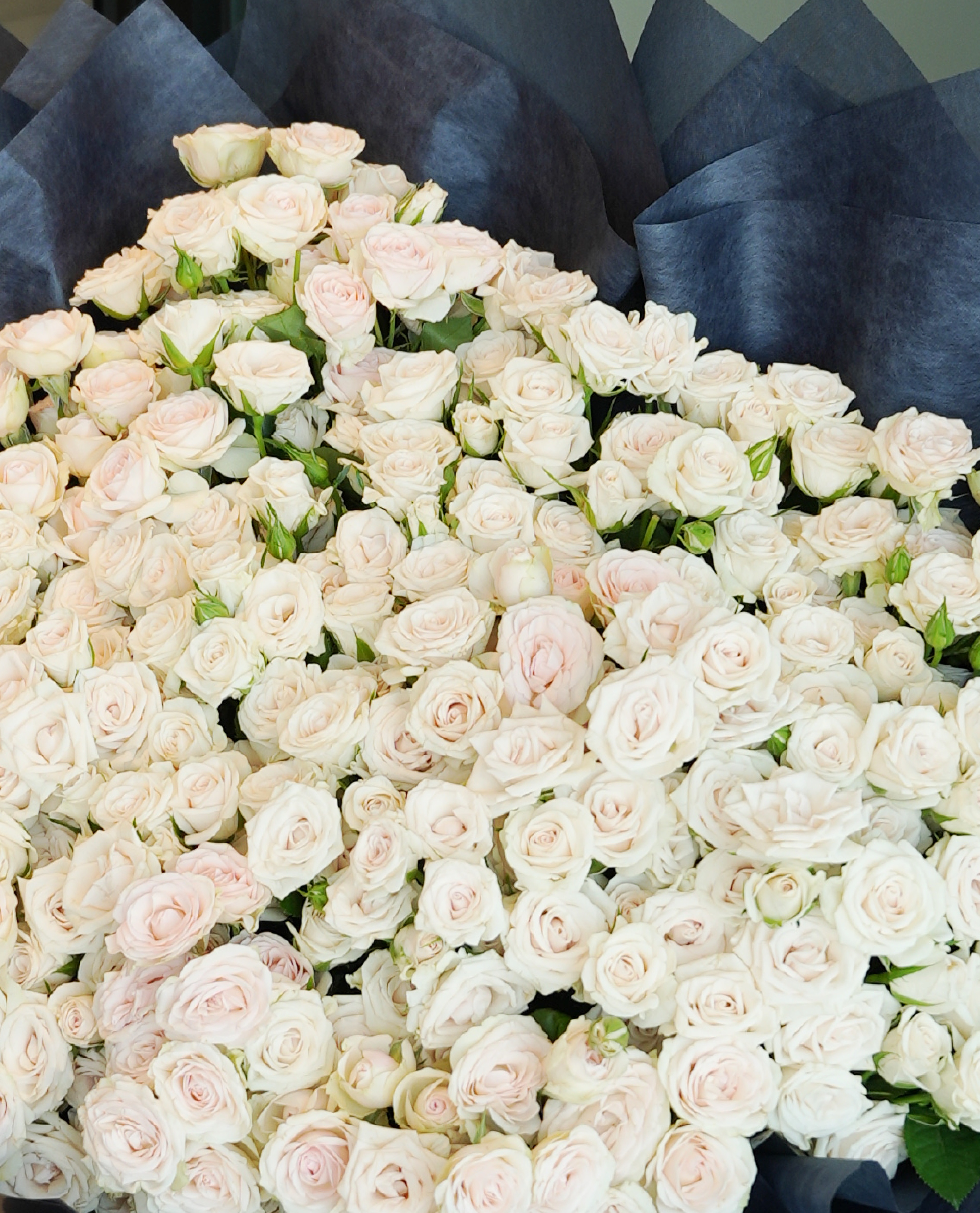 Royal White Rose Bouquet thumbnail 4